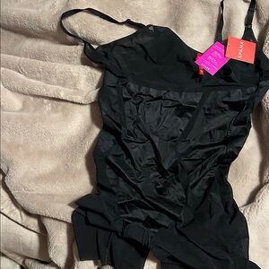 SPANX Haute Contour Open-Bust Mid-Thigh Bodysuit NWT size L/G